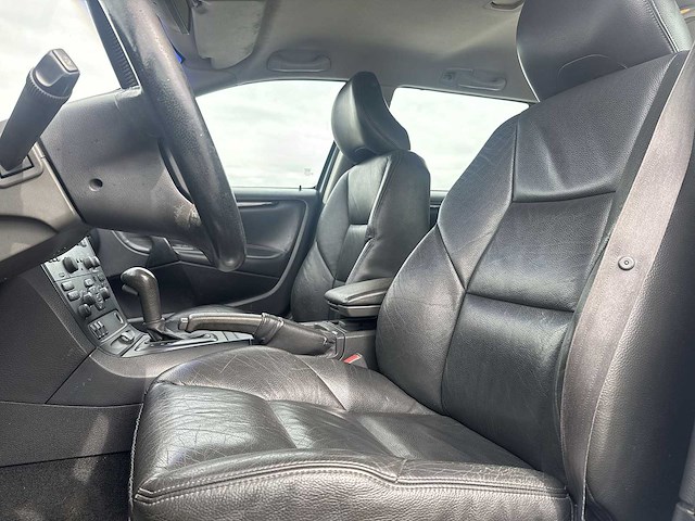 Volvo v70 2.3 t5 geartronic 251pk | 70-gl-hd i - afbeelding 21 van  31