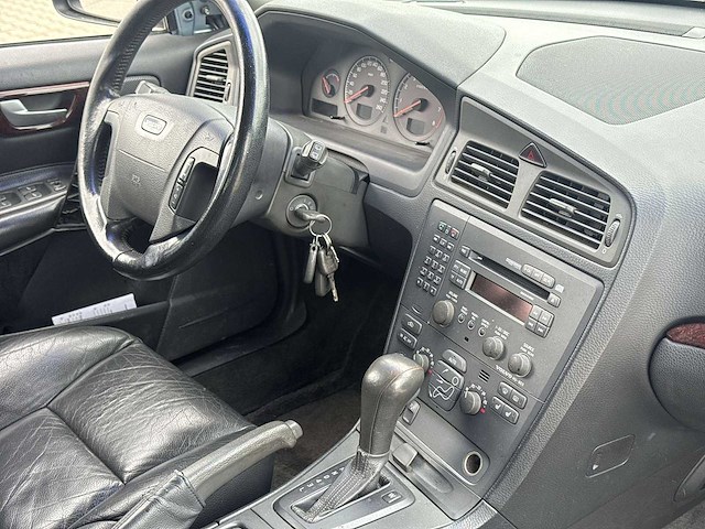 Volvo v70 2.3 t5 geartronic | 70-gl-hd i - afbeelding 5 van  37