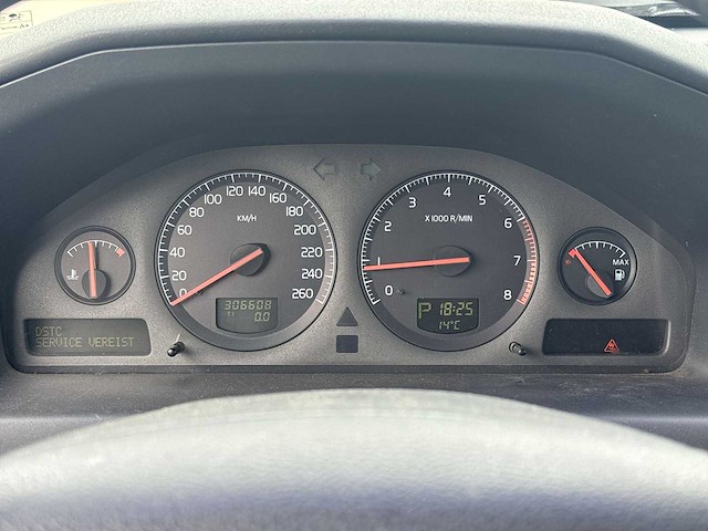 Volvo v70 2.3 t5 geartronic | 70-gl-hd i - afbeelding 30 van  37