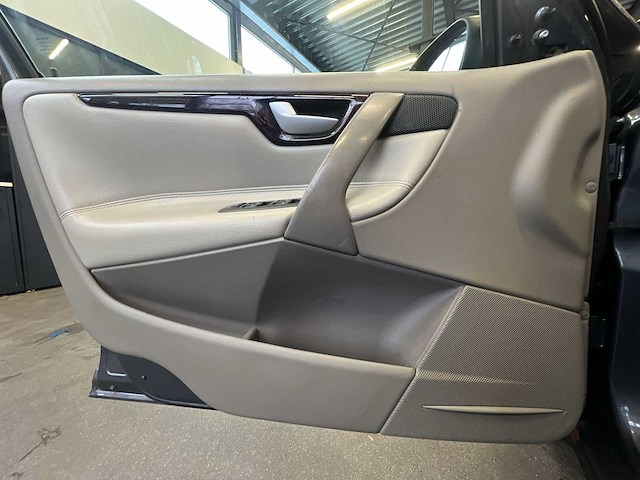 Volvo v70 2.4 benzine | tj-306-j - afbeelding 4 van  35