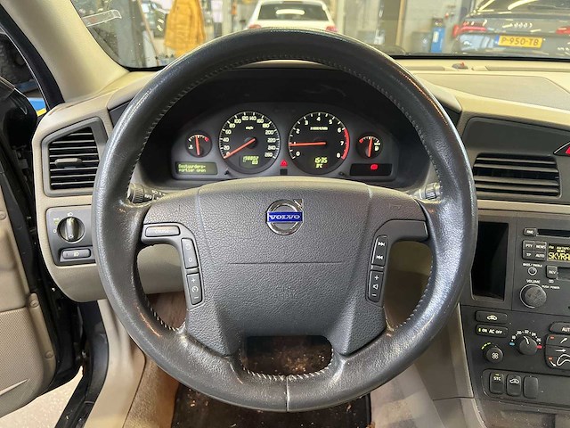 Volvo v70 2.4 benzine | tj-306-j - afbeelding 9 van  35