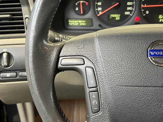 Volvo v70 2.4 benzine | tj-306-j - afbeelding 11 van  35