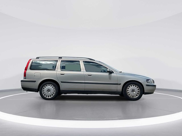 Volvo v70 2.4 comfort line 2001 | 26-gn-tz - afbeelding 4 van  15