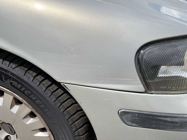 Volvo v70 2.4 comfort line 2001 | 26-gn-tz - afbeelding 11 van  15