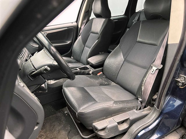Volvo v70 2.4 comfort line 2003 | 49-lv-nj - afbeelding 14 van  36