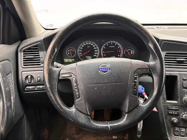 Volvo v70 2.4 comfort line 2003 | 49-lv-nj - afbeelding 30 van  36