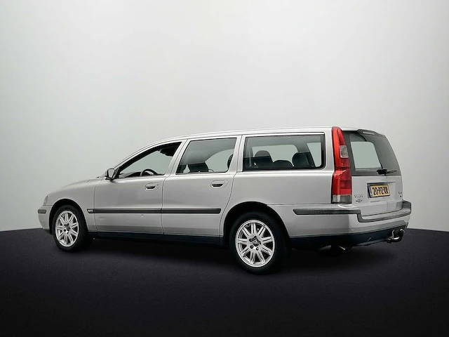 Volvo v70 2.4 comfort line 2005 | 20-pz-xr - afbeelding 47 van  50