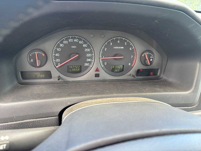 Volvo v70 2.4 comfort line | 87-gx-gx i - afbeelding 2 van  13