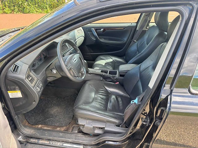 Volvo v70 2.4 comfort line | 87-gx-gx i - afbeelding 7 van  13