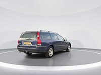 Volvo v70 2.4 d5 automaat | 23-nr-jv i - afbeelding 3 van  22