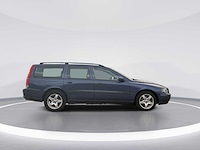 Volvo v70 2.4 d5 automaat | 23-nr-jv i - afbeelding 4 van  22