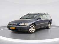 Volvo v70 2.4 d5 automaat | 23-nr-jv i - afbeelding 1 van  22