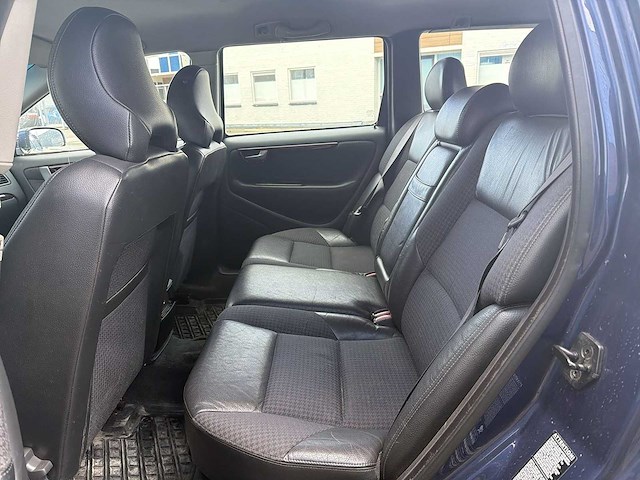 Volvo v70 2.4 d5 automaat | 23-nr-jv i - afbeelding 14 van  22