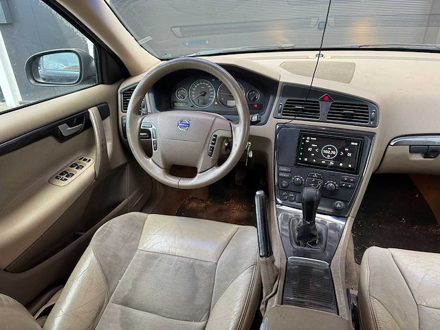 Volvo v70 2.4 d5 edition ii 2004 | 03-pp-vz iaw - afbeelding 7 van  19