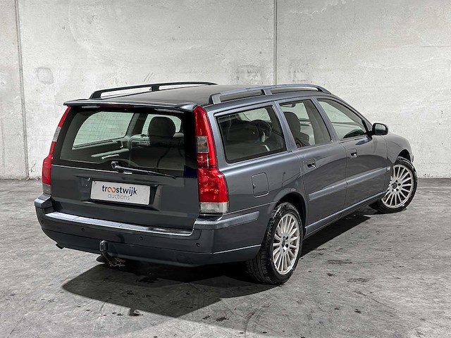 Volvo v70 2.4 d5 geartronic edition ii 163pk 2003, 82-ksr-8 youngtimer - afbeelding 8 van  38