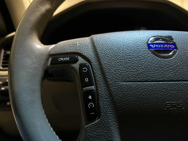 Volvo v70 2.4 d5 geartronic edition ii 163pk 2003, 82-ksr-8 youngtimer - afbeelding 20 van  38