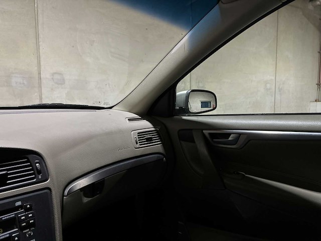 Volvo v70 2.4 d5 geartronic edition ii 163pk 2003, 82-ksr-8 youngtimer - afbeelding 27 van  38