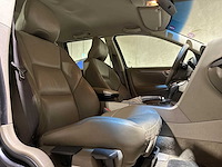 Volvo v70 2.4 d5 geartronic edition ii 163pk 2003, 82-ksr-8 youngtimer - afbeelding 36 van  38