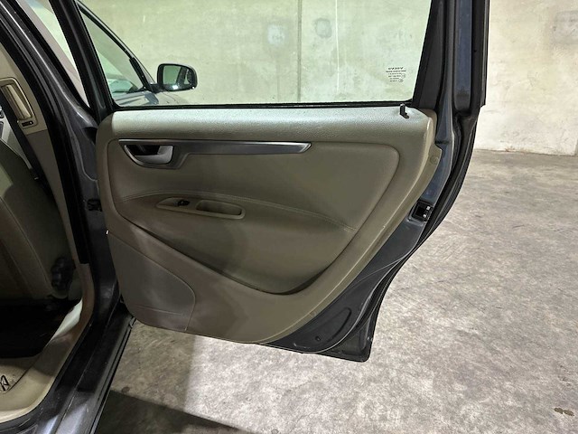 Volvo v70 2.4 d5 geartronic edition ii 163pk 2003, 82-ksr-8 youngtimer - afbeelding 19 van  26