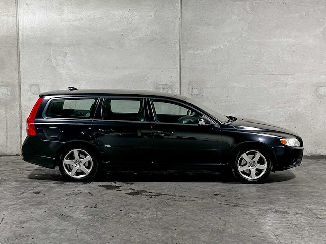 Volvo v70 2.4 d5 momentum 185pk 2008 (origineel-nl), 23-hhf-4 - afbeelding 2 van  57