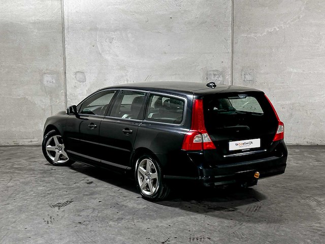 Volvo v70 2.4 d5 momentum 185pk 2008 (origineel-nl), 23-hhf-4 - afbeelding 6 van  57