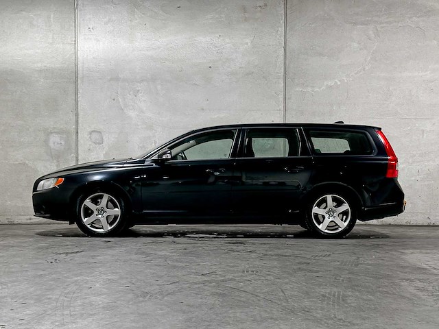 Volvo v70 2.4 d5 momentum 185pk 2008 (origineel-nl), 23-hhf-4 - afbeelding 7 van  57
