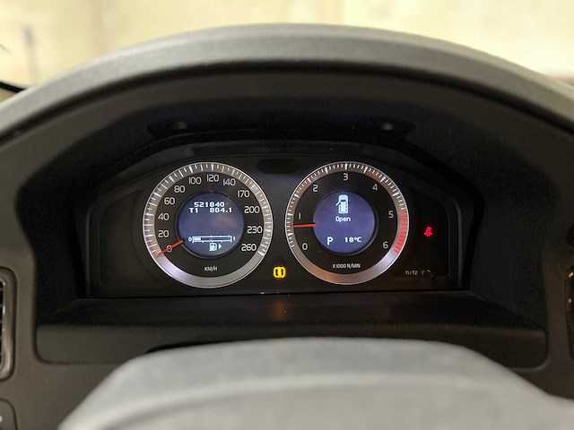 Volvo v70 2.4 d5 momentum 185pk 2008 (origineel-nl), 23-hhf-4 - afbeelding 18 van  57
