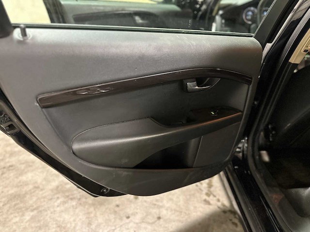Volvo v70 2.4 d5 momentum 185pk 2008 (origineel-nl), 23-hhf-4 - afbeelding 24 van  57