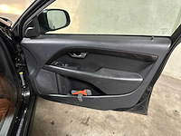 Volvo v70 2.4 d5 momentum 185pk 2008 (origineel-nl), 23-hhf-4 - afbeelding 31 van  57
