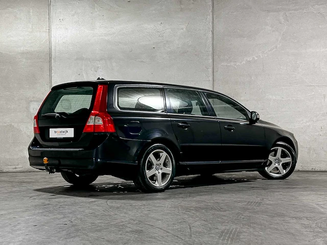 Volvo v70 2.4 d5 momentum 185pk 2008 (origineel-nl), 23-hhf-4 - afbeelding 3 van  58