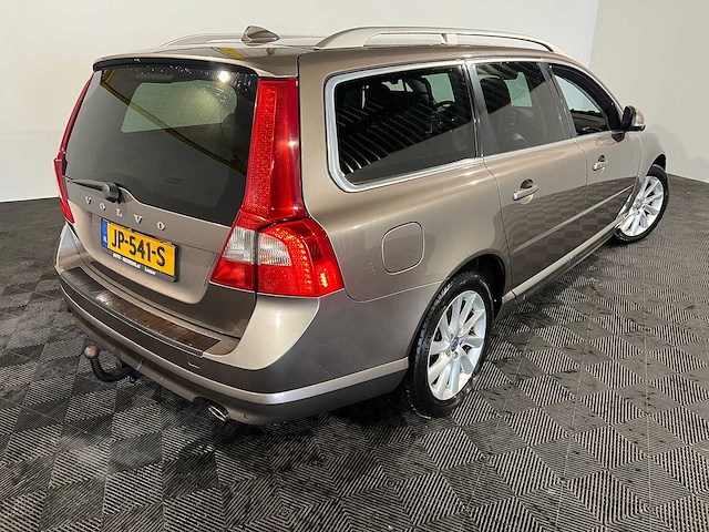Volvo v70 2.4 d5 summum, jp-541-s - afbeelding 6 van  9