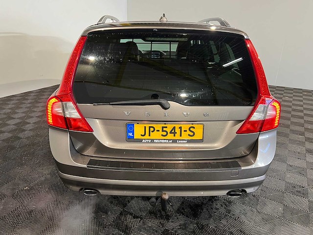 Volvo v70 2.4 d5 summum, jp-541-s - afbeelding 8 van  14