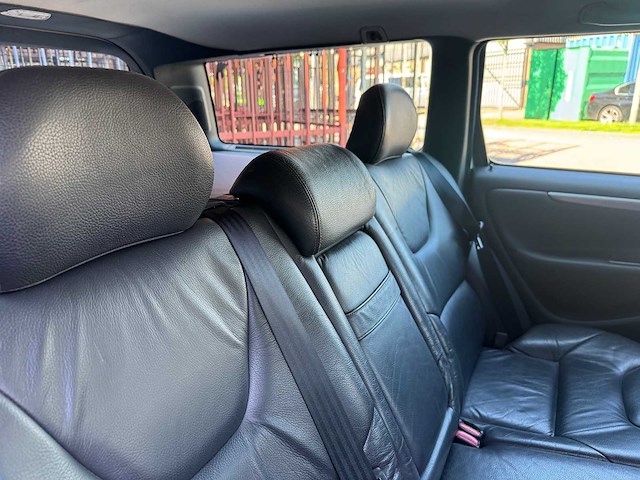 Volvo v70 2.4 edition ii 20-sp-dt - afbeelding 2 van  16