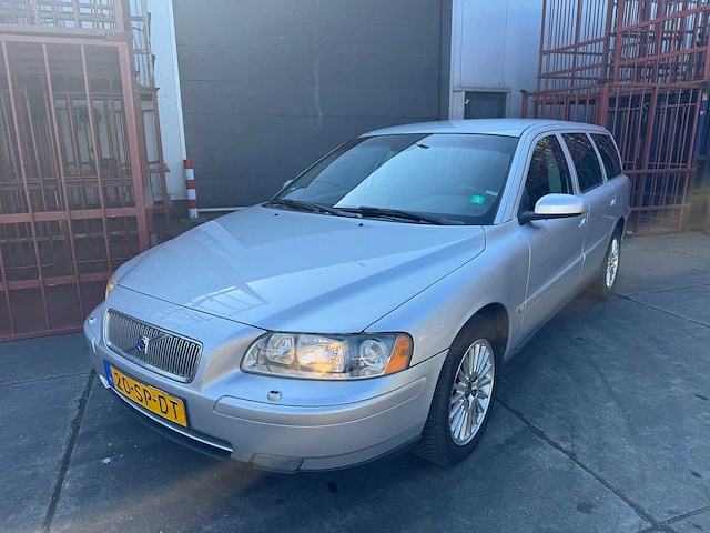 Volvo v70 2.4 edition ii 20-sp-dt - afbeelding 7 van  16