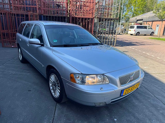 Volvo v70 2.4 edition ii 20-sp-dt - afbeelding 9 van  11