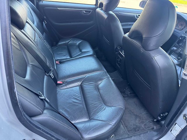 Volvo v70 2.4 edition ii 20-sp-dt - afbeelding 2 van  22