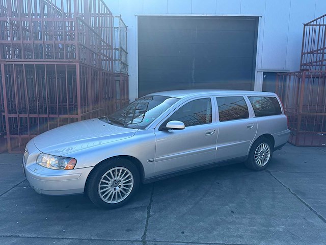 Volvo v70 2.4 edition ii 20-sp-dt - afbeelding 16 van  22