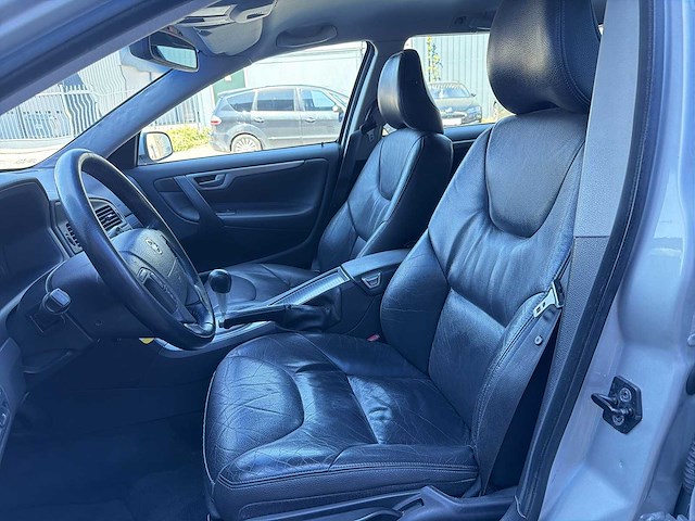 Volvo v70 2.4 edition ii 2006 | 30-tb-rh i - afbeelding 27 van  28