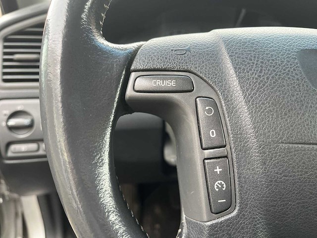 Volvo v70 2.4 t comfort line 2002 | youngtimer | rg-259-s - afbeelding 6 van  22