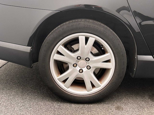 Volvo v70 2.4d limited edition 2009 | 28-kgh-8 - afbeelding 19 van  43
