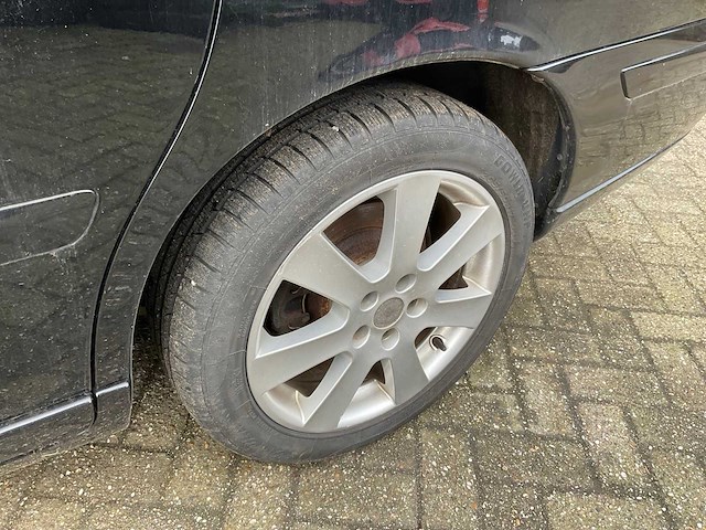 Volvo v70 2.5l 48-rv-pl - afbeelding 5 van  40