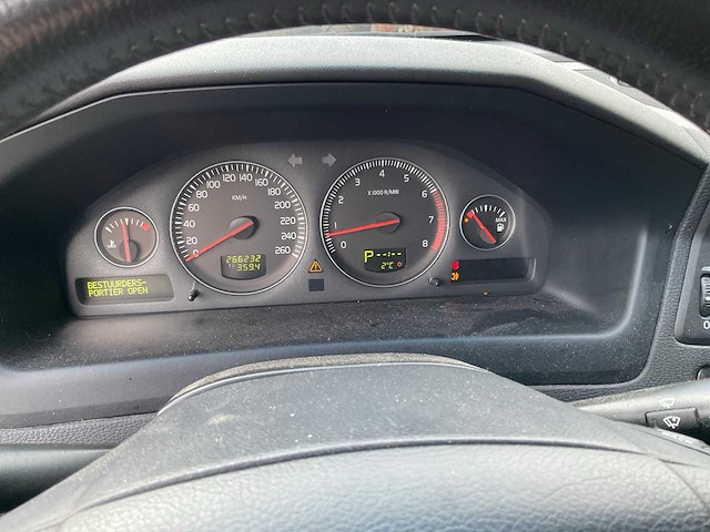 Volvo v70 2.5l 48-rv-pl - afbeelding 18 van  40