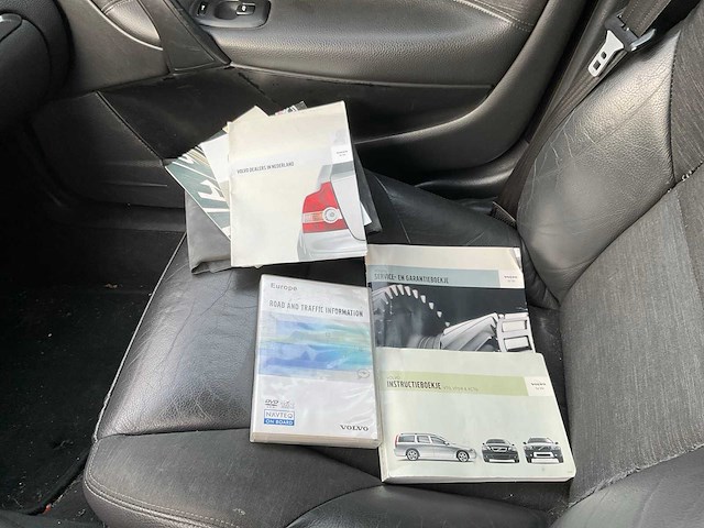 Volvo v70 2.5l 48-rv-pl - afbeelding 22 van  40