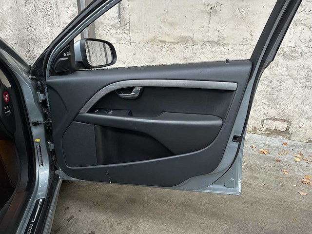 Volvo v70 3.0 t6 awd summum 286pk 2008, jnj-06-p - afbeelding 32 van  47