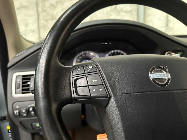 Volvo v70 3.0 t6 awd summum 286pk 2008, jnj-06-p - afbeelding 13 van  47