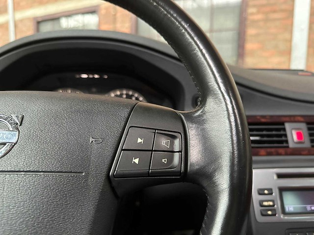 Volvo v70 3.2 6-cilinder 238pk 2008 youngtimer - afbeelding 32 van  42