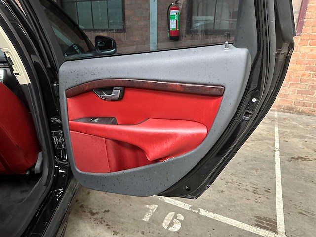 Volvo v70 3.2 6-cilinder 238pk 2008 youngtimer - afbeelding 19 van  28