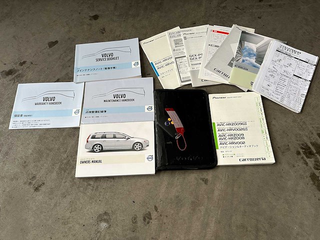 Volvo v70 3.2 6-cilinder 238pk 2008 youngtimer - afbeelding 32 van  37