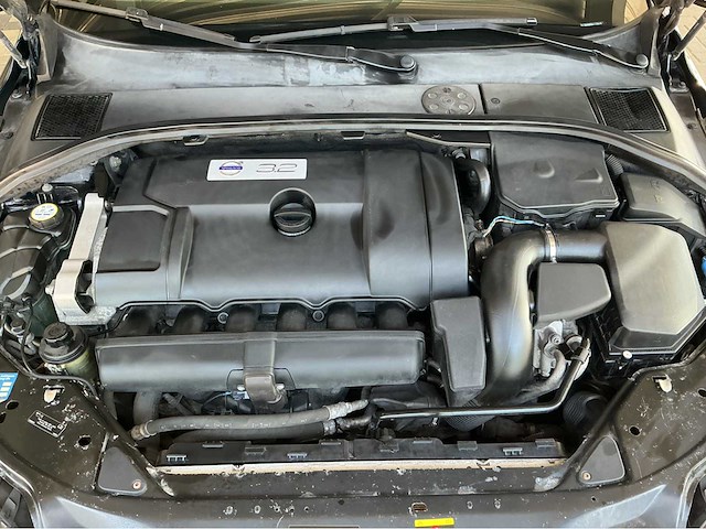 Volvo v70 3.2 v6 awd automaat – luxe, kracht en zweeds comfort marge auto - afbeelding 33 van  33