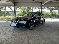 Volvo v70 3.2 v6 awd automaat – luxe, kracht en zweeds comfort marge auto - afbeelding 1 van  34